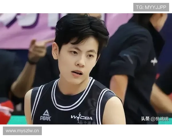 杨舒予家的猫都比我的工资高