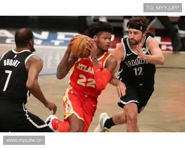 特雷·杨高效突破带动进攻节奏，明显提升篮网末节得分能力